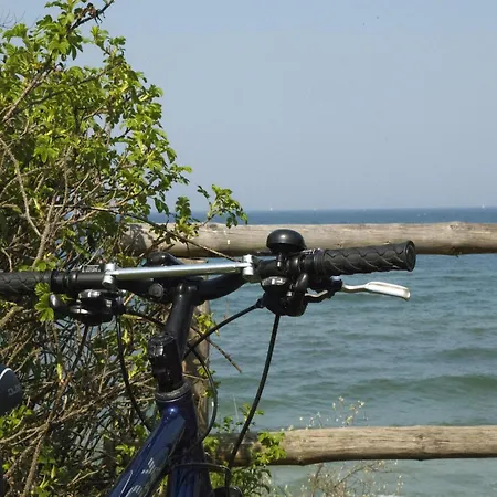 度假居 Ferienzimmer In Kroepelin *